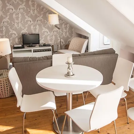 Flh Chiado Terrace Flat * Lizbona