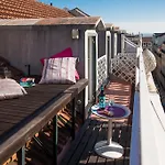 Appartamento Flh Chiado Terrace Flat Lisbona